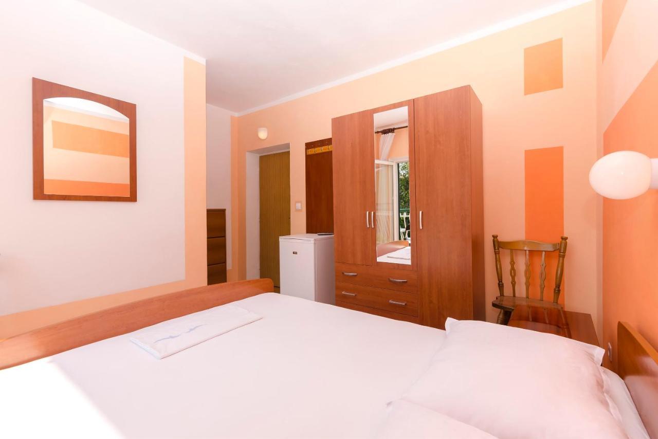 Rooms Dejana Vodice Exterior photo