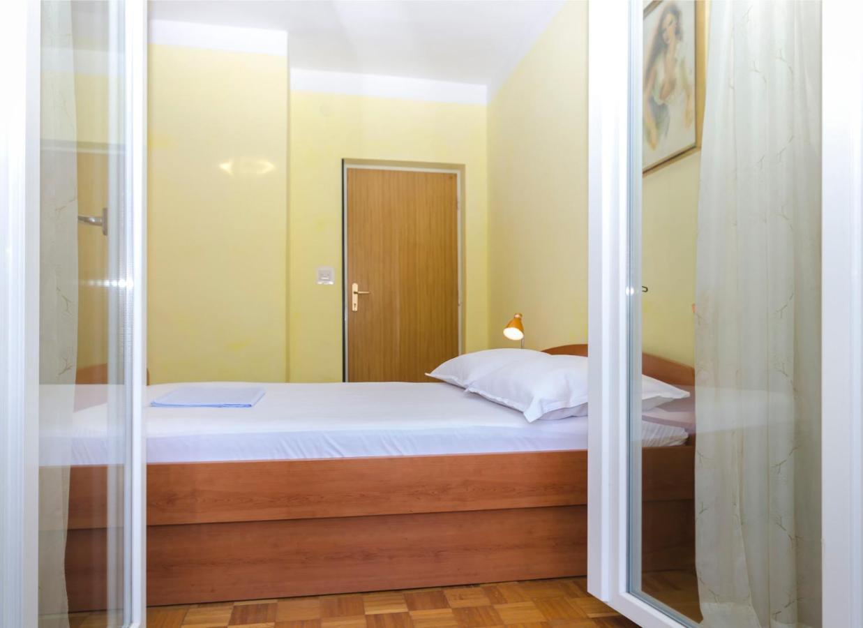 Rooms Dejana Vodice Exterior photo